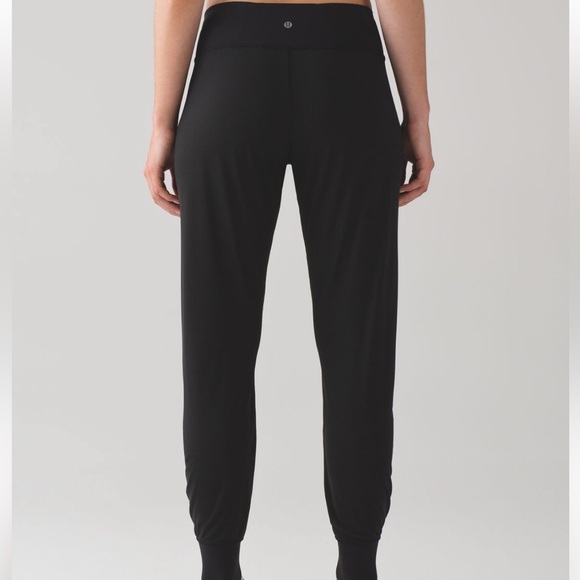 🖤 Lululemon Hot Like Agni Mesh Jogger - Picture 3 of 10